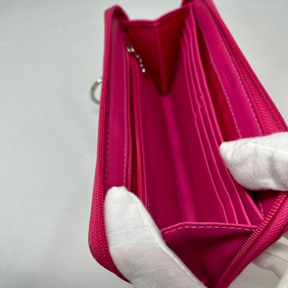 Coach Like New Poppy Floral Wristlet - Picture 2 of 5